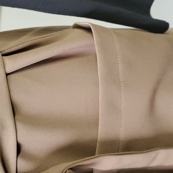 FREEWAY JACKET. CLAY COLOR with black sleeves and big pockets with tie. … - Picture 4 of 9